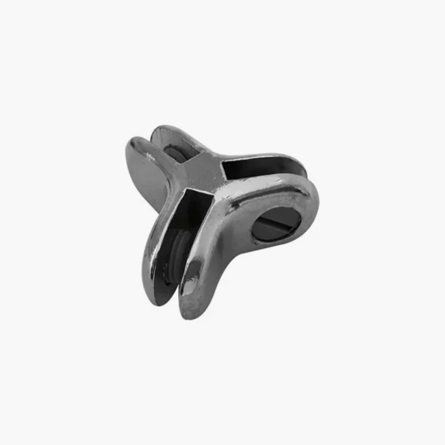 3-way glass connector for joining glass panels in display assemblies